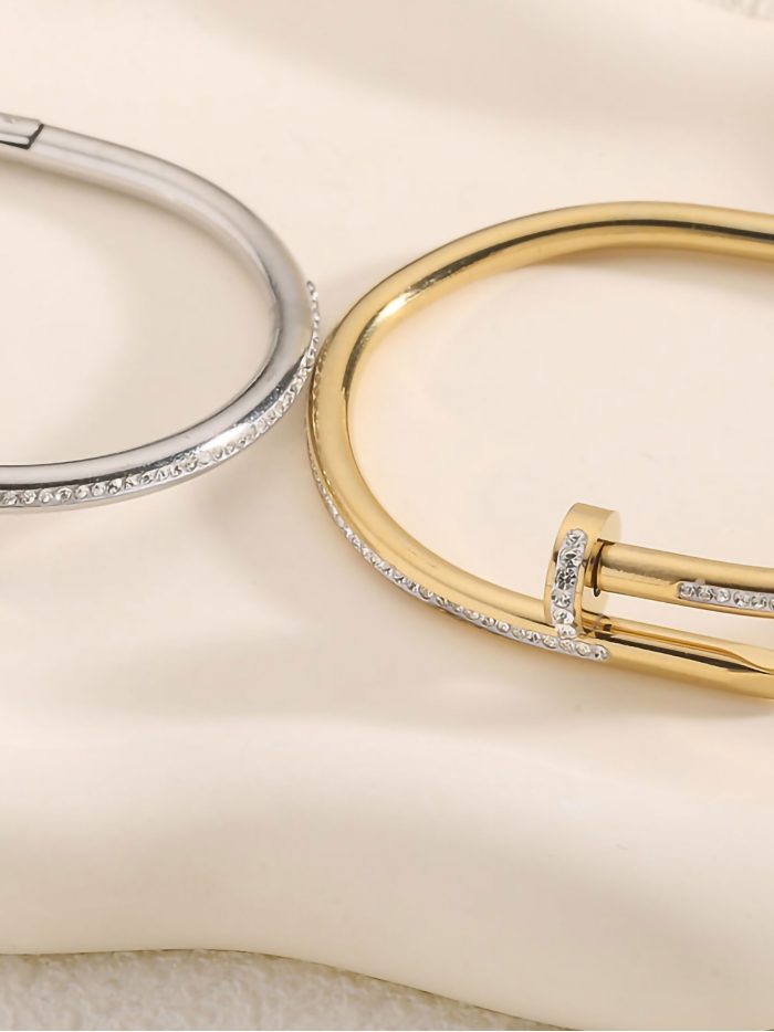 Pulsera rígida clavo con circonitas