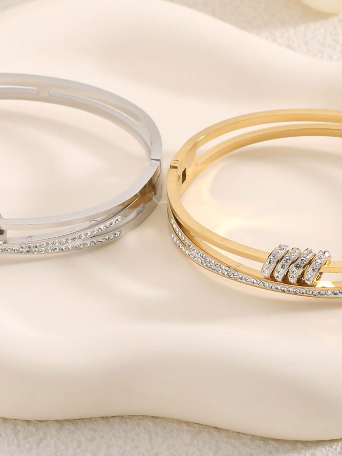 Pulsera rígida con circonita