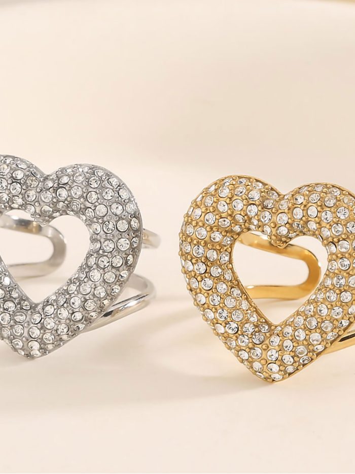 Anillo corazón con circonitas