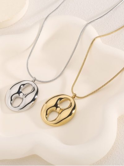 Collar colgante ovalado