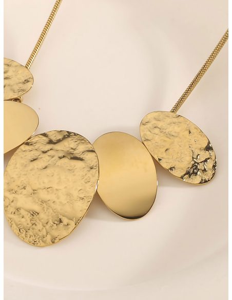 Collar placas martilladas