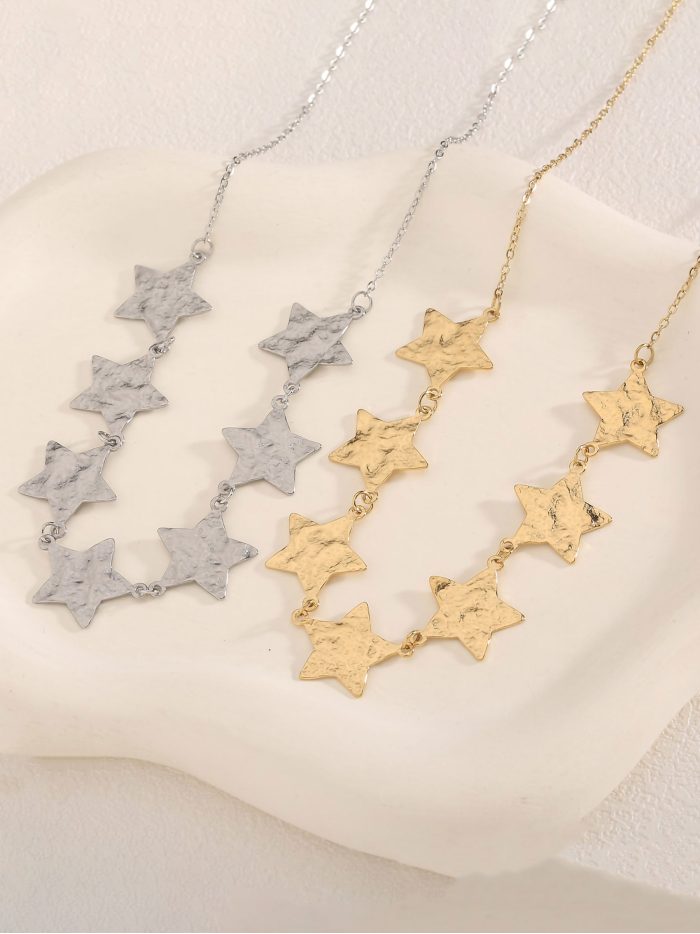 Collar estrellas martilladas