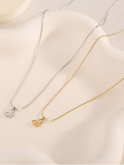 Collar mariposa detalle perla