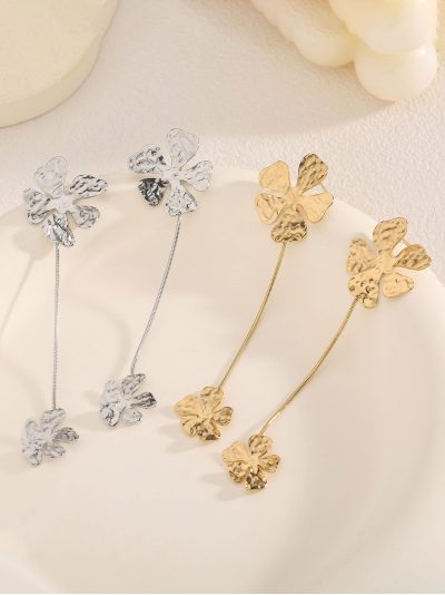 Pendientes largos flores martilladas