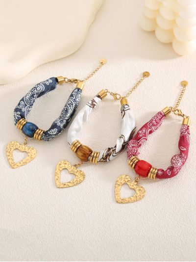 Pulsera pañuelo estampado charm corazón