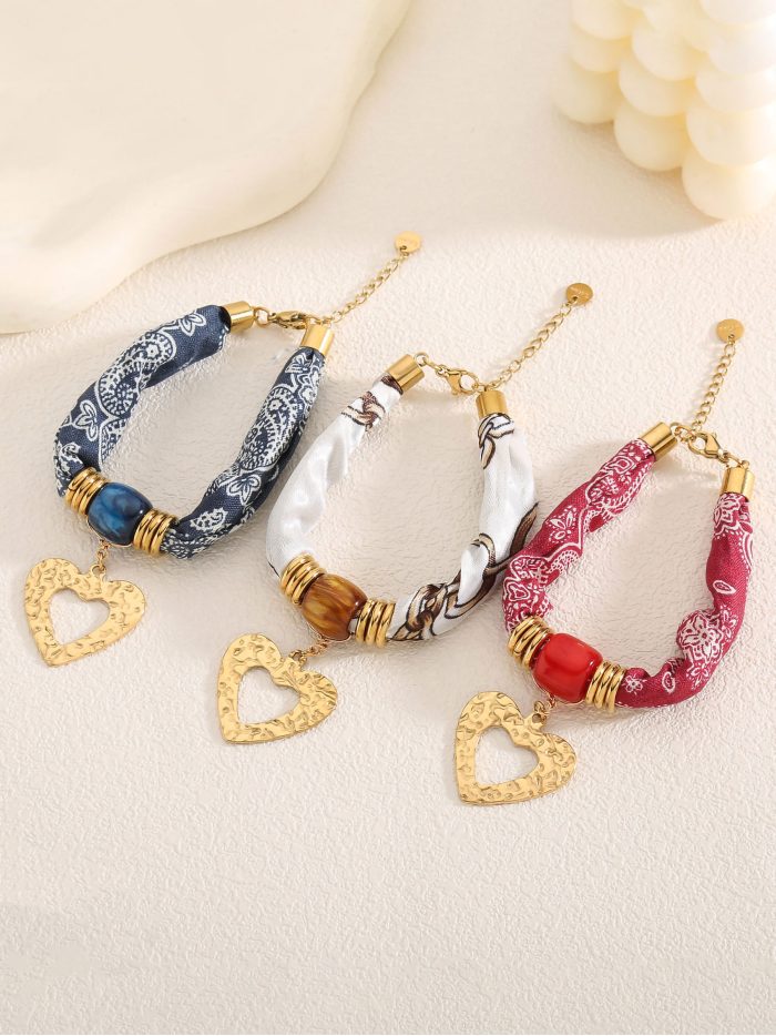 Pulsera pañuelo estampado charm corazón