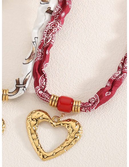 Collar pañuelo estampado charm corazón