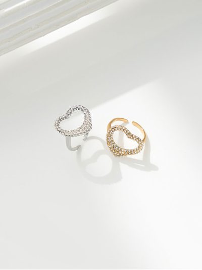 Anillo corazón con circonitas