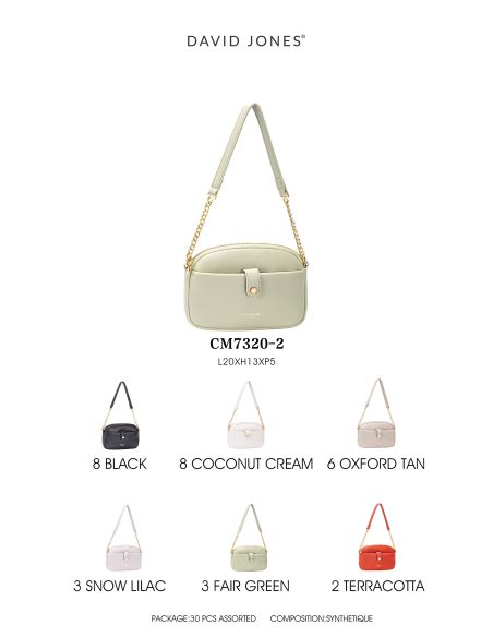 Bolso bandolera con detalle de cadena y bolsillo frontal