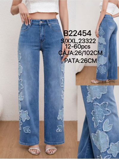 Jeans wide leg con applicazioni floreali. 2