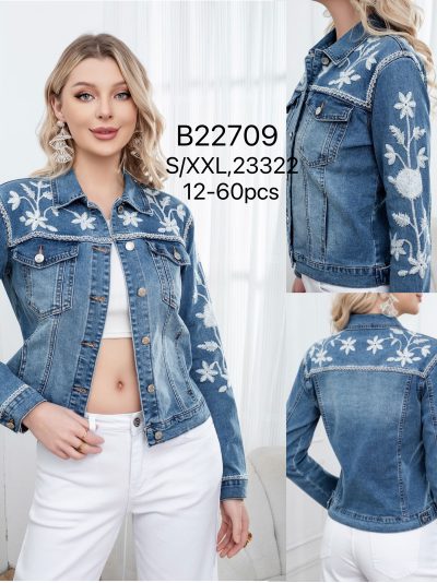 Cazadora denim bordado floral 2