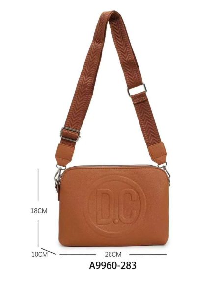 Bolso bandolera efecto piel con logo en relieve y asa ancha