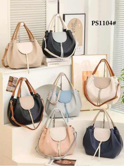 Bolso hobo tricolor con solapa y borla 2