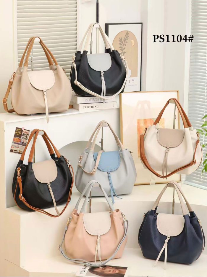 Bolso hobo tricolor con solapa y borla