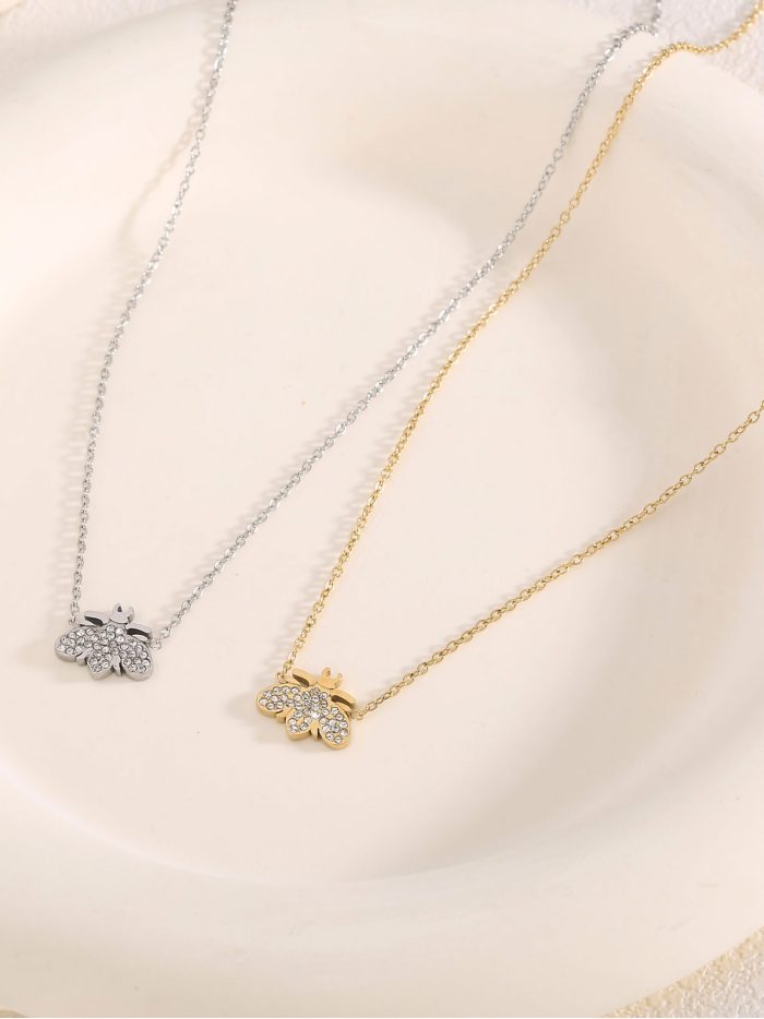 Collar colgante abeja con circonitas