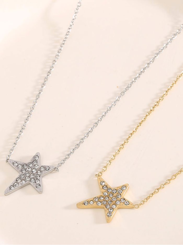Collier pendentif étoile avec zirconias