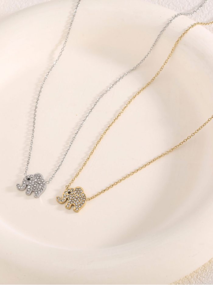 Collar colgante elefante con circonitas