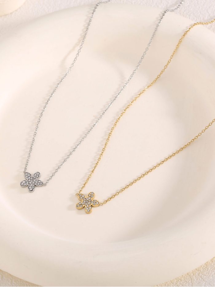 Anhänger Halskette Blume mit Zirkonia