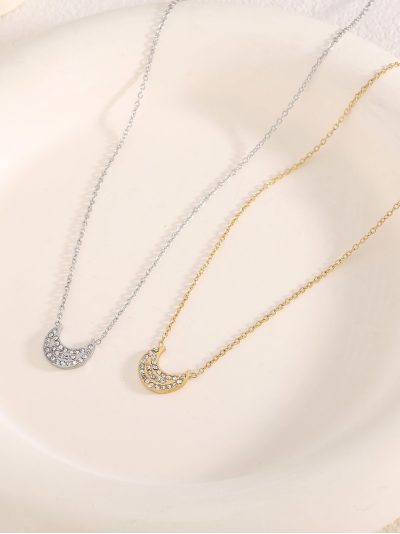 Collar colgante media luna con circonitas