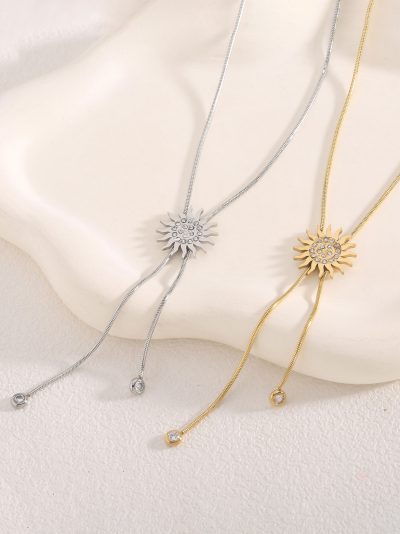 Collar sol con circonitas