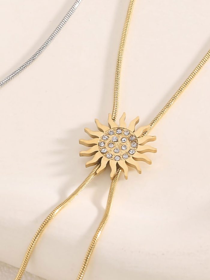 Collar sol con circonitas