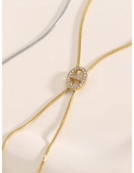 Collar ovalado con circonitas