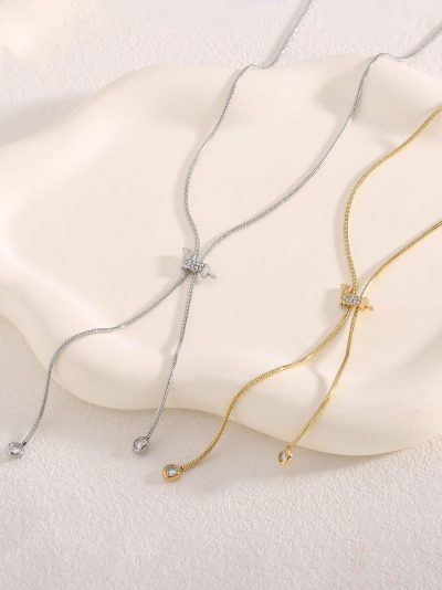 Collar perro salchicha con circonitas