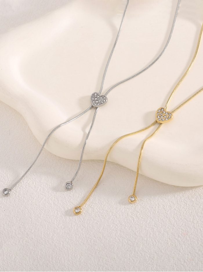 Collar corazón con circonitas