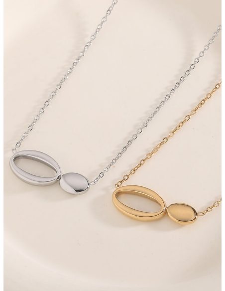 Colar pendente duplo oval.