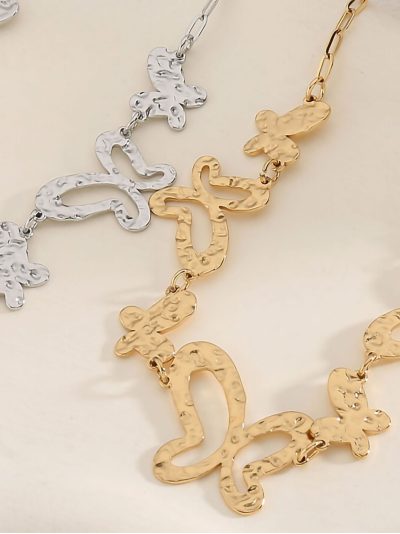 Collar colgante mariposas textura 2