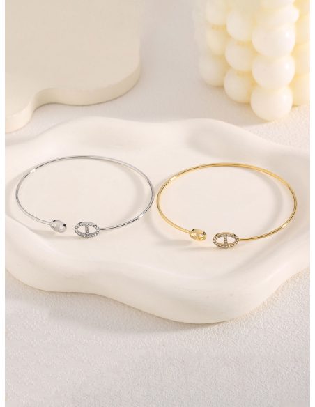 Pulsera rígida ovalada con circonitas