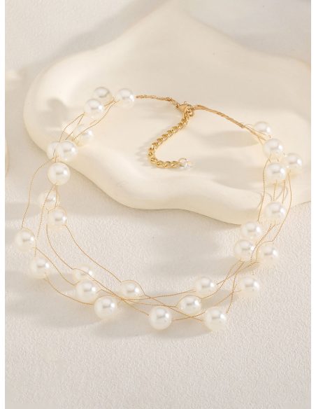 Collar multicapa con perlas