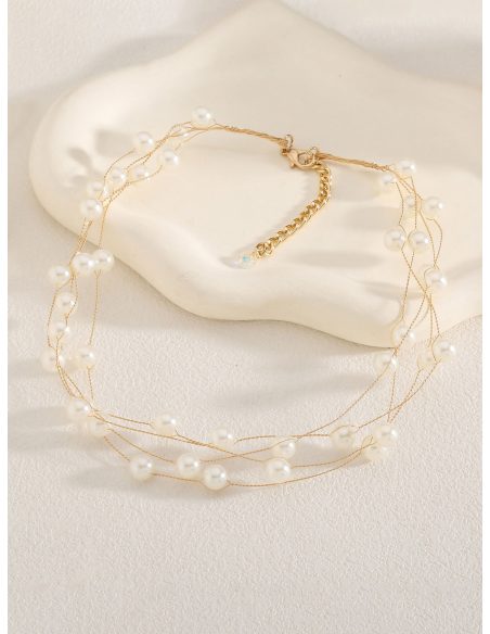 Collar multicapa con perlas
