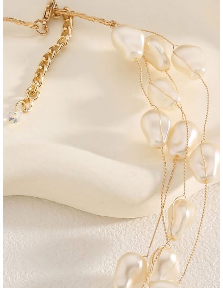 Collar multicapa con perlas