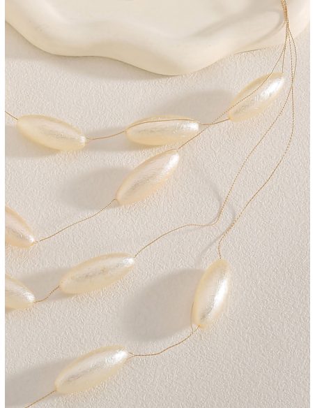 Collar multicapa con perlas