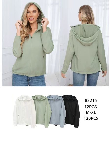 Chaqueta cortavientos ultraligera con capucha