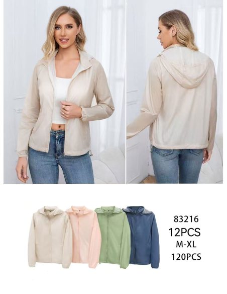 Veste coupe-vent ultralégère avec capuche