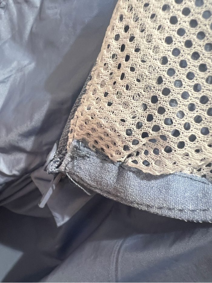 Veste coupe-vent ultralégère avec capuche