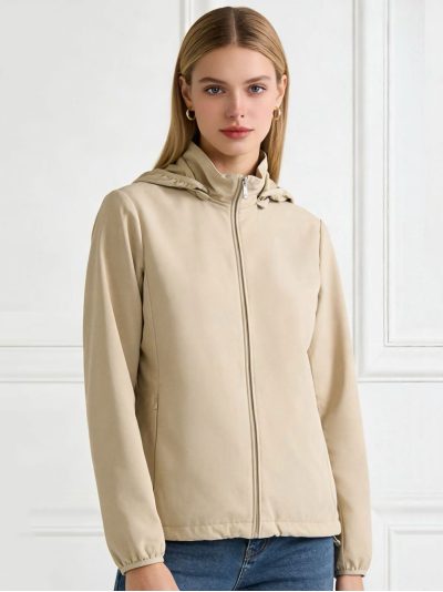 Chaqueta cortavientos ultraligera con capucha