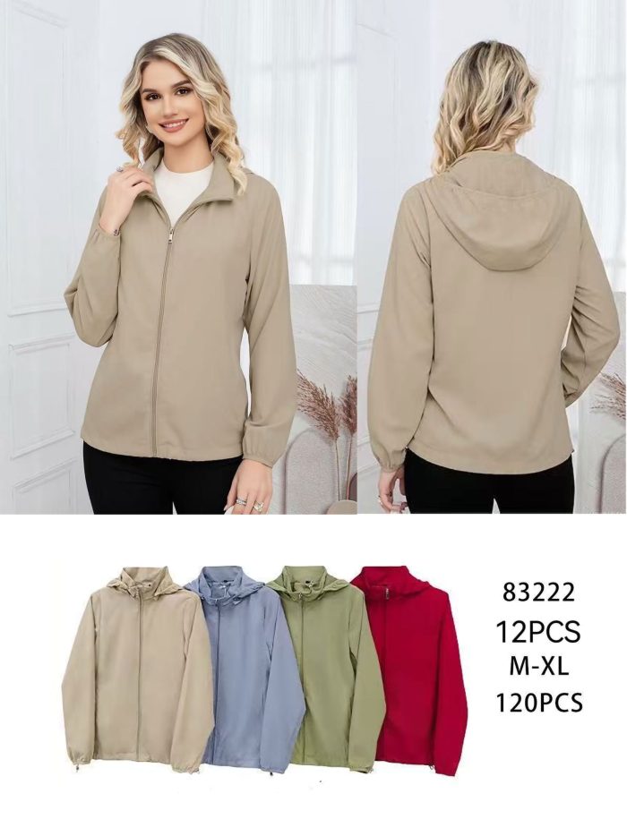 Chaqueta cortavientos ultraligera con capucha