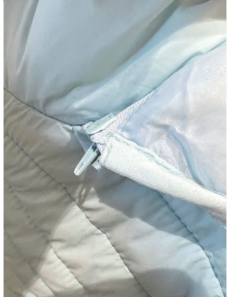 Chaleco acolchado ligero con capucha