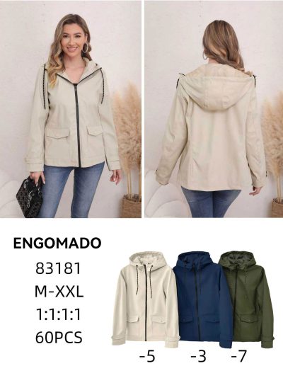 Chaqueta engomada con capucha 2