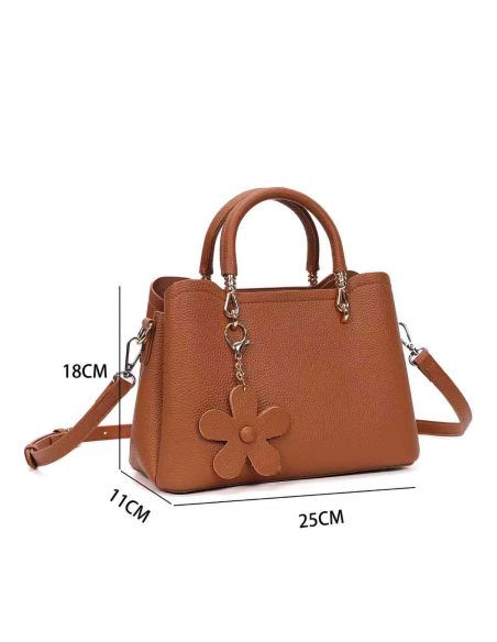 Bolso de mano con colgante flor