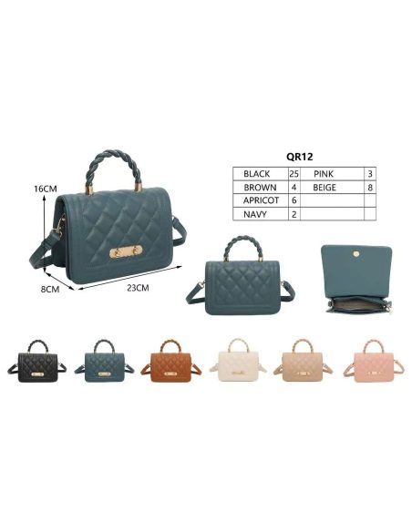 Bolsa mini acolchoada com alça trançada.