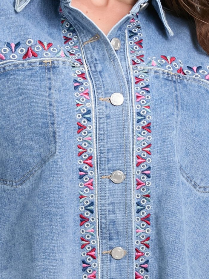 Giacca di jeans ricamata
