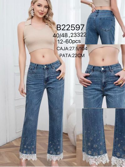 Jeans strass y bajo de encaje 2