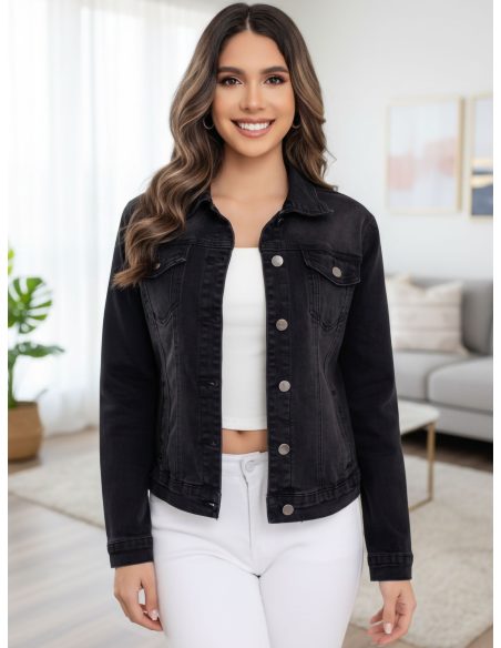 Cazadora denim negra entallada