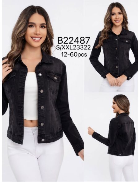 Cazadora denim negra entallada