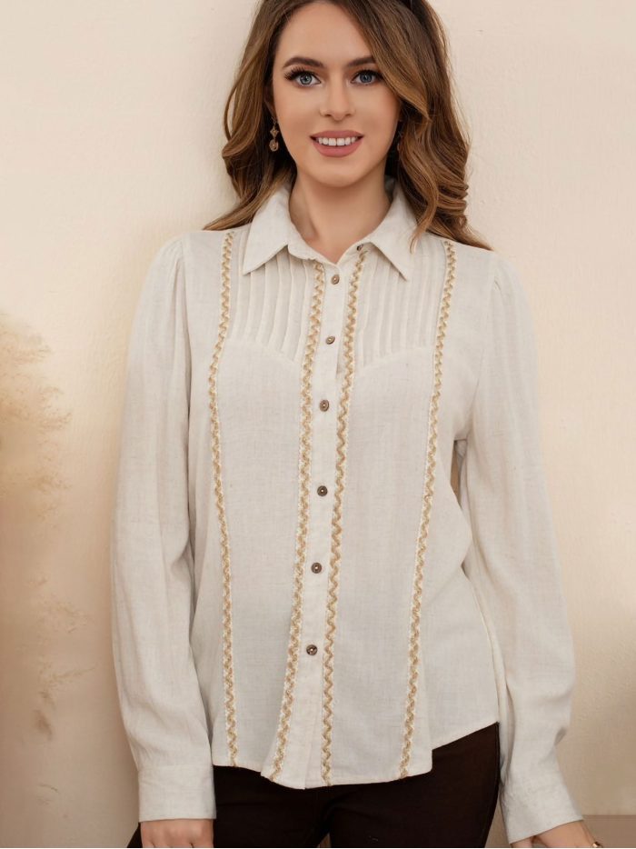 Chemise en lin avec dentelle ondulée