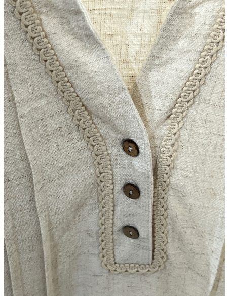 Linen blouse with lace hem